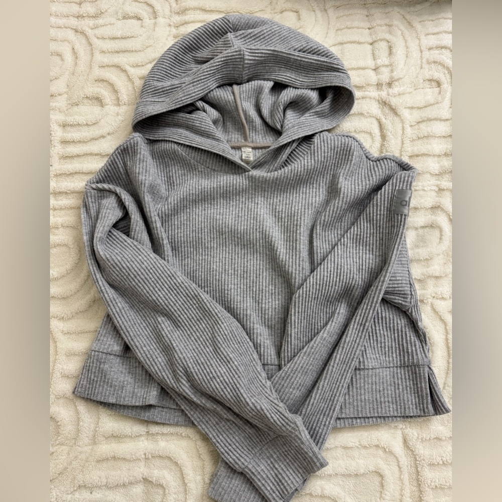 Alo Yoga Rib Knit Cropped Muse Hoodie - Heather Grey, Size XS